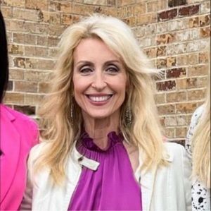 Meet your Posher, Julie